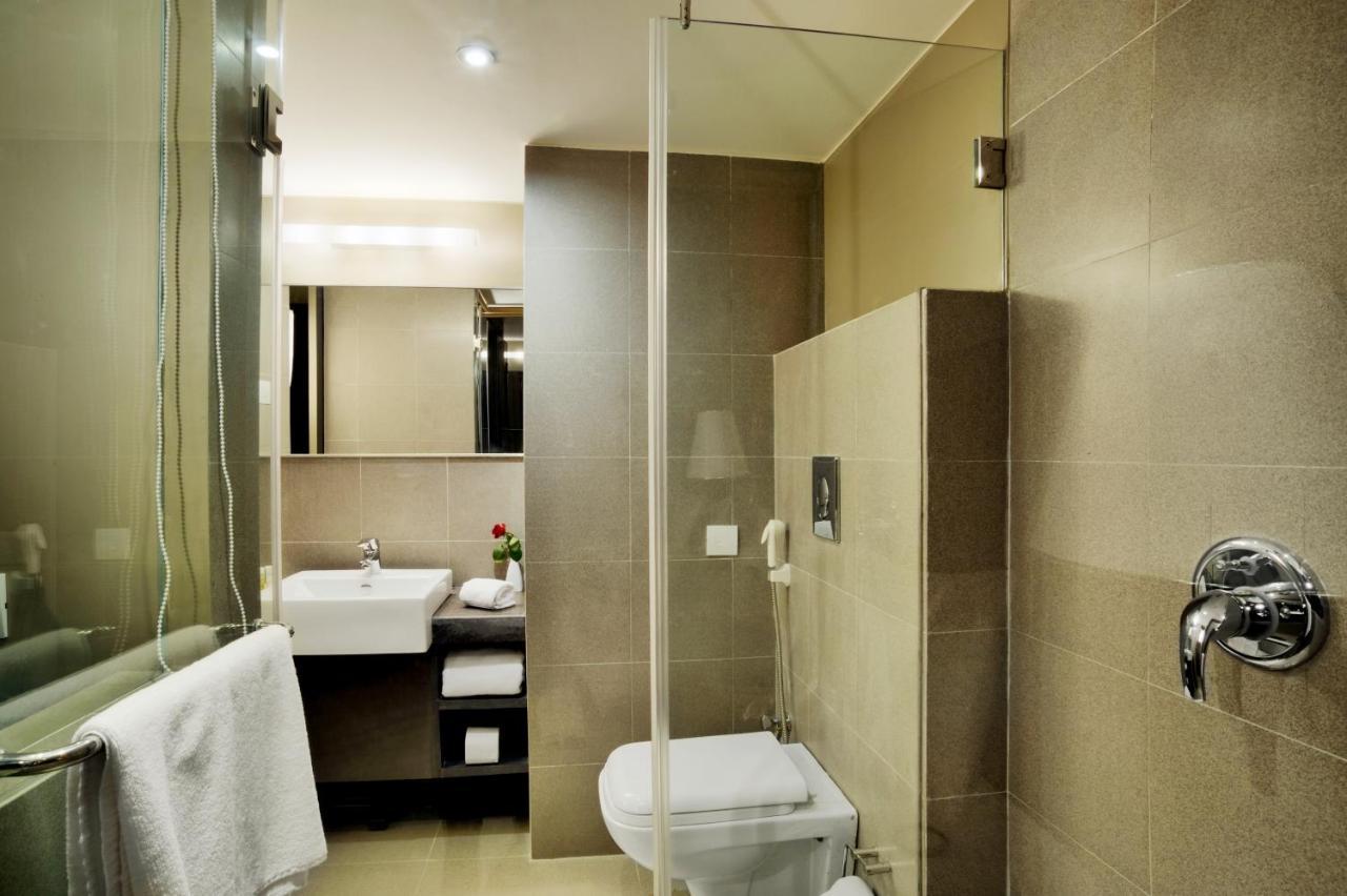 Royal Orchid Central Vadodara Exterior photo