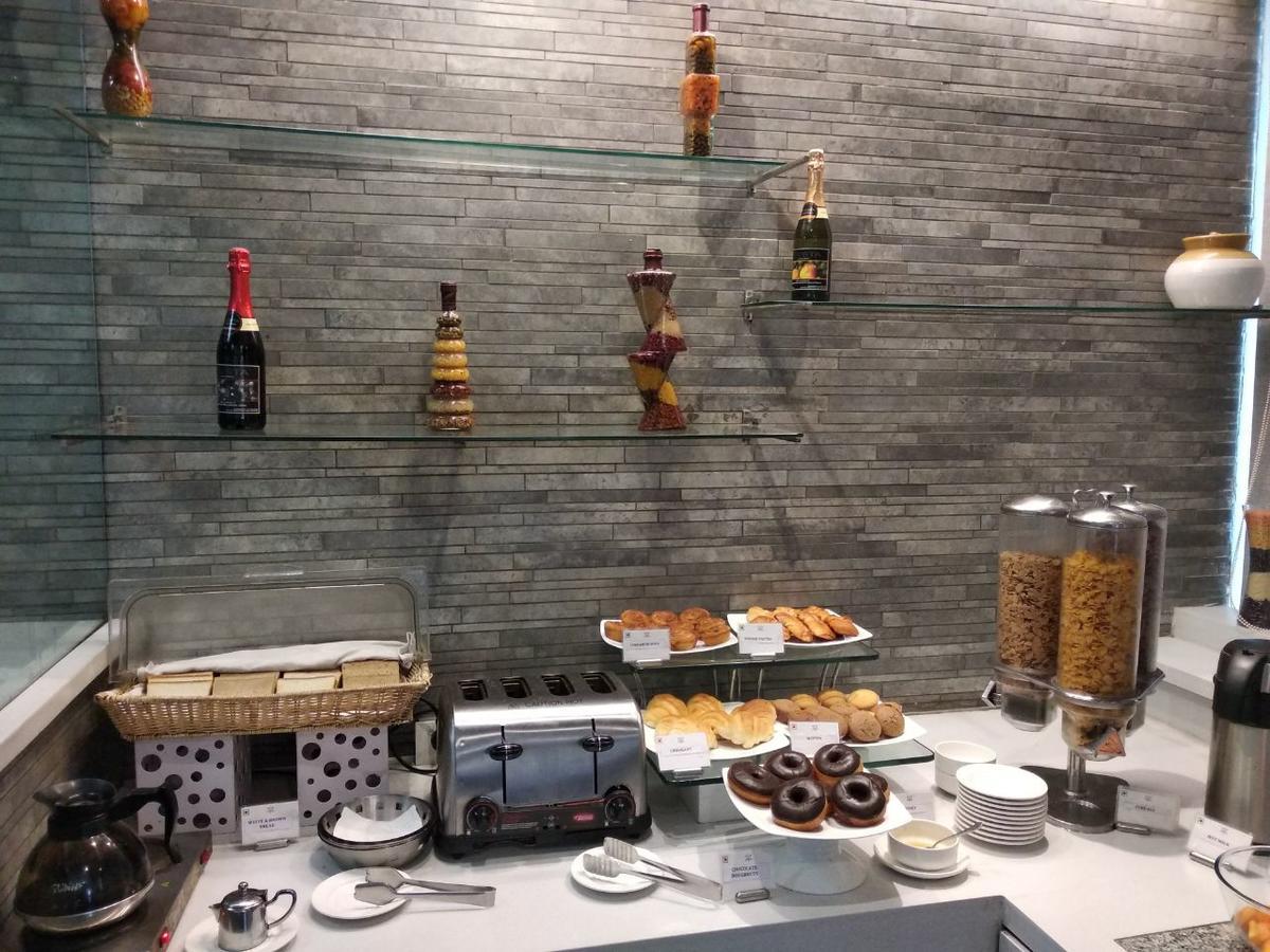Royal Orchid Central Vadodara Exterior photo